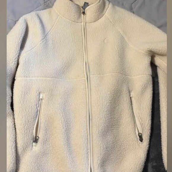 fleece - Picture 1 of 1